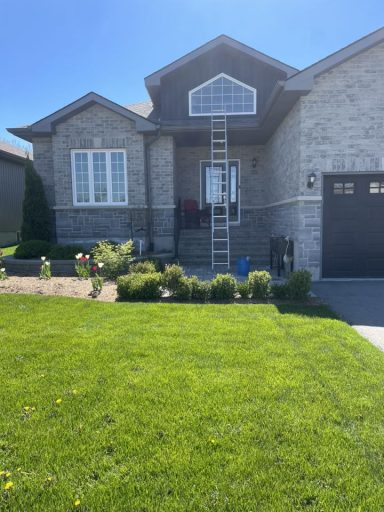 On the Job! Window Cleaning